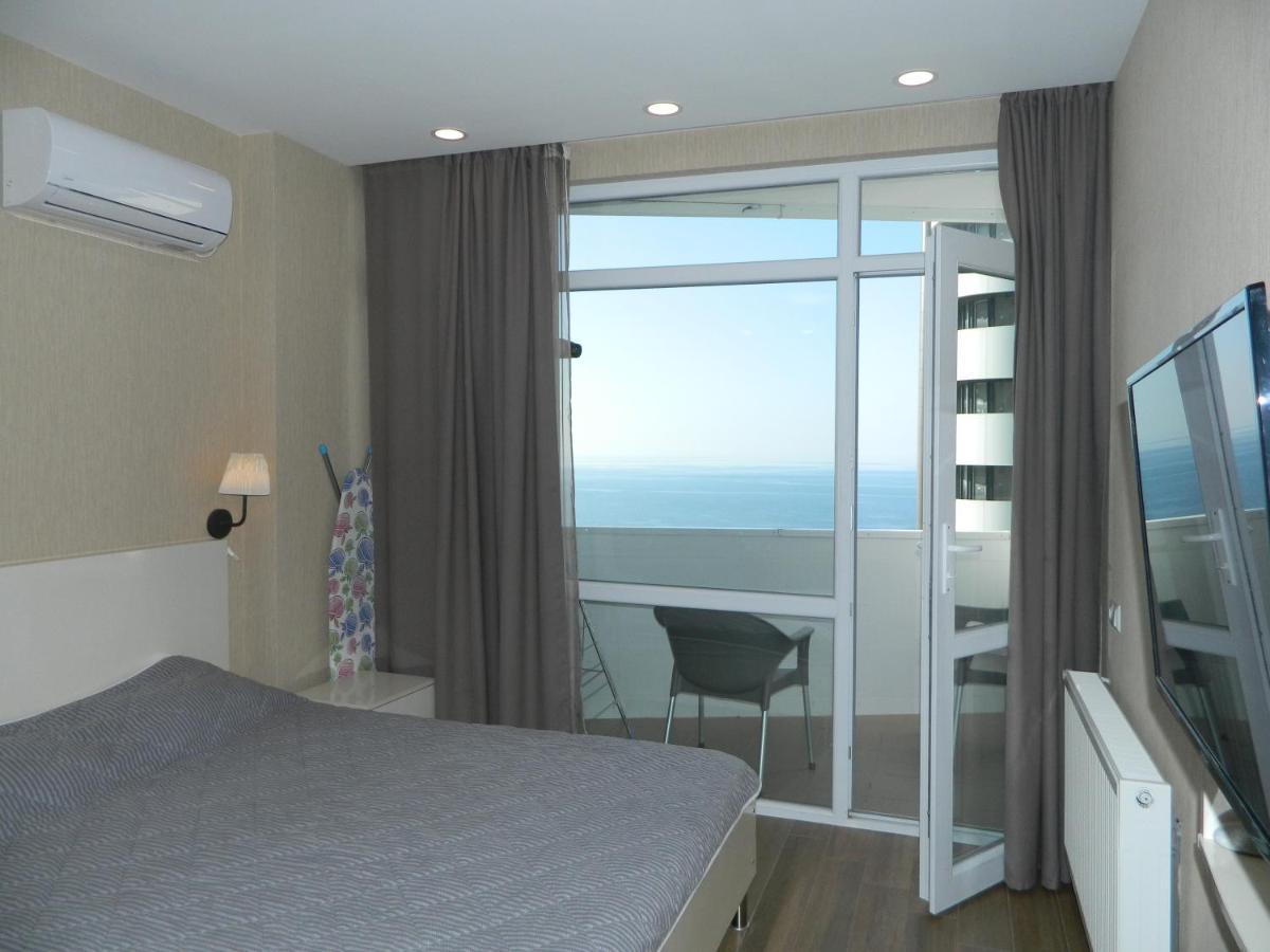 Апартамент С Видом На Море Batumi Exterior foto